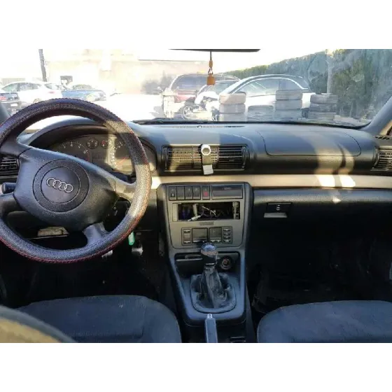 AUDI A4 BERLINA (B5) '1998 1.8 NEGRO