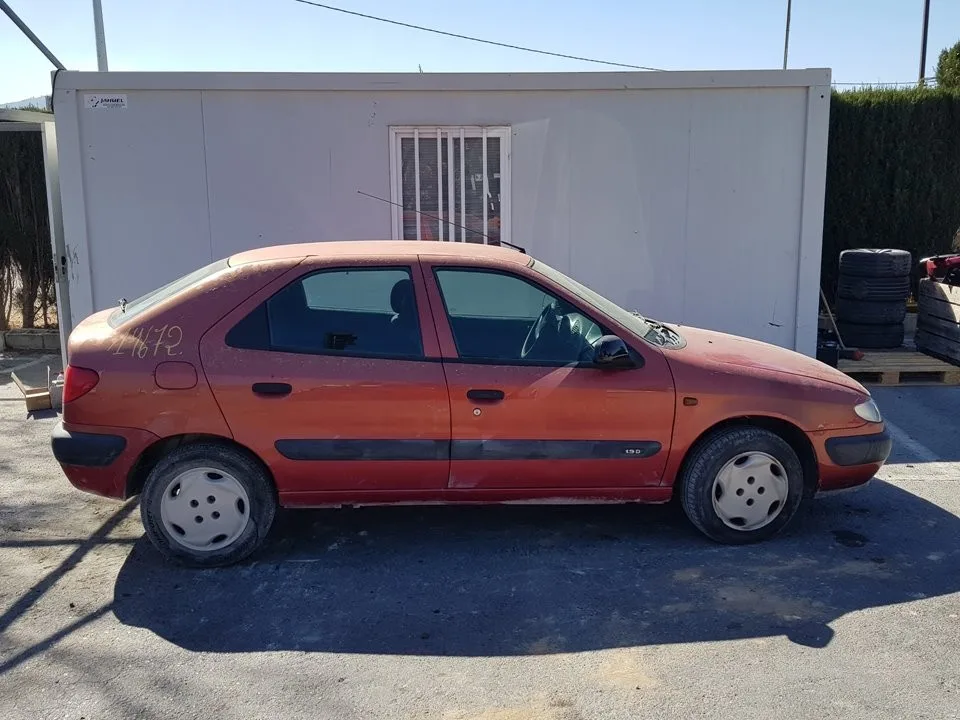 CITROEN XSARA BERLINA '1998 1.9 D SX GRANATE