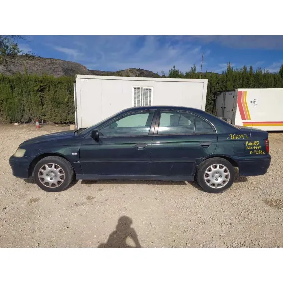 HONDA ACCORD BERLINA (CG7-9/CH1-7) '1999 1.8I LS VERDE