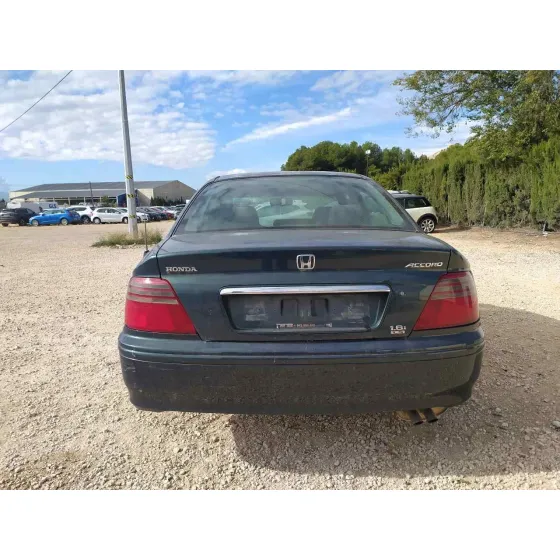 HONDA ACCORD BERLINA (CG7-9/CH1-7) '1999 1.8I LS VERDE
