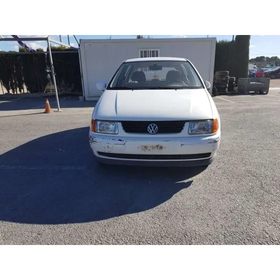 VOLKSWAGEN POLO BERLINA (6N1) '1995 BASICO BLANCO