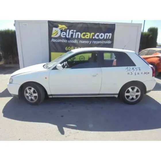 AUDI A3 (8L) '1997 1.8 AMBIENTE BLANCO