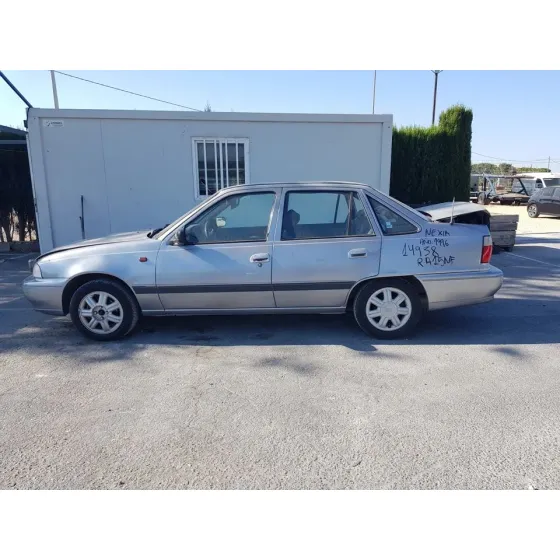 DAEWOO NEXIA '1996 GL GRIS
