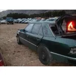 MERCEDES-BENZ CLASE E (W124) BERLINA MERCEDES CLASE E (W124) BERLINA '1989 3.0 DIESEL VERDE 1984