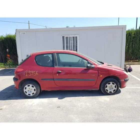 PEUGEOT 206 BERLINA '1999 XR GRANATE