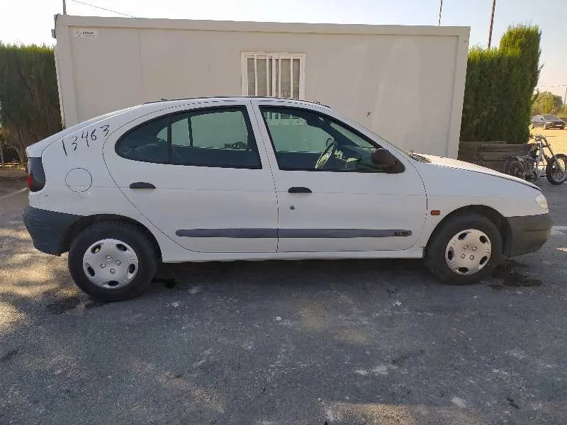 RENAULT MEGANE I CLASSIC (LA0) '1996 1.4E RN BLANCO