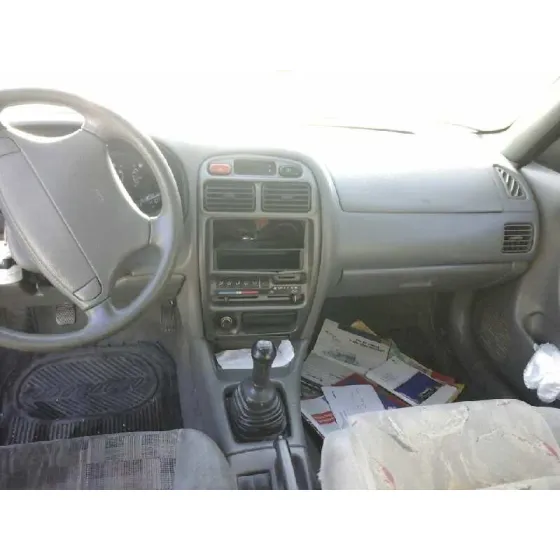 SUZUKI BALENO FAM. SY (EG) '1999 1.6 GLX SE DORADO