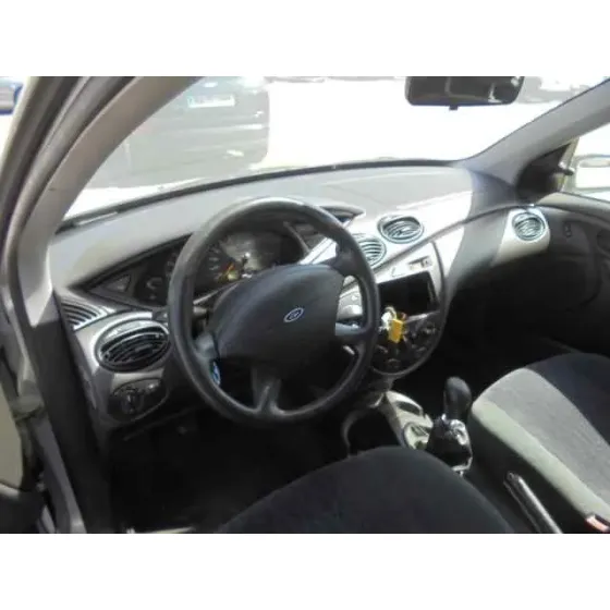 FORD FOCUS BERLINA (CAK) '1999 AMBIENTE GRIS