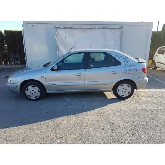 CITROEN XSARA BERLINA '1999 1.6 LX GRIS