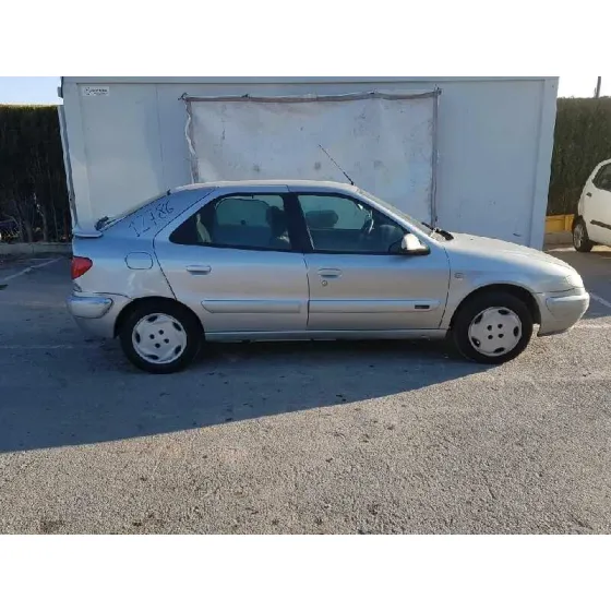 CITROEN XSARA BERLINA '1999 1.6 LX GRIS