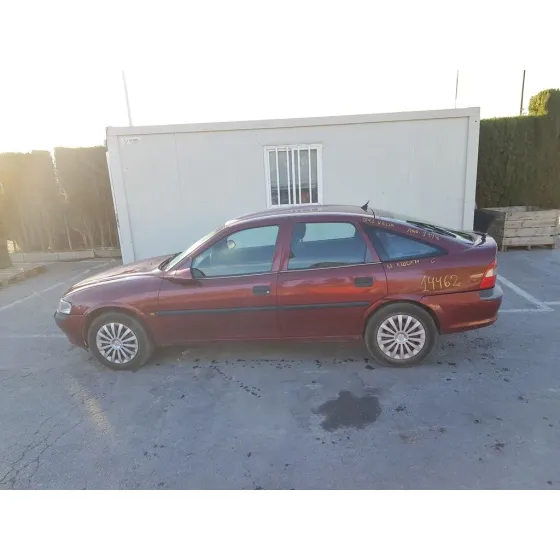 OPEL VECTRA B BERLINA '1998 CD GRANATE
