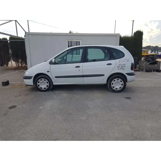 RENAULT SCENIC (JA..) '1999 1.9 DTI RT BLANCO