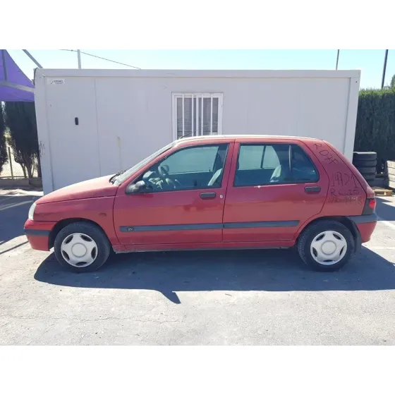 RENAULT CLIO I FASE I+II (B/C57) '1998 1.2 RN ROJO