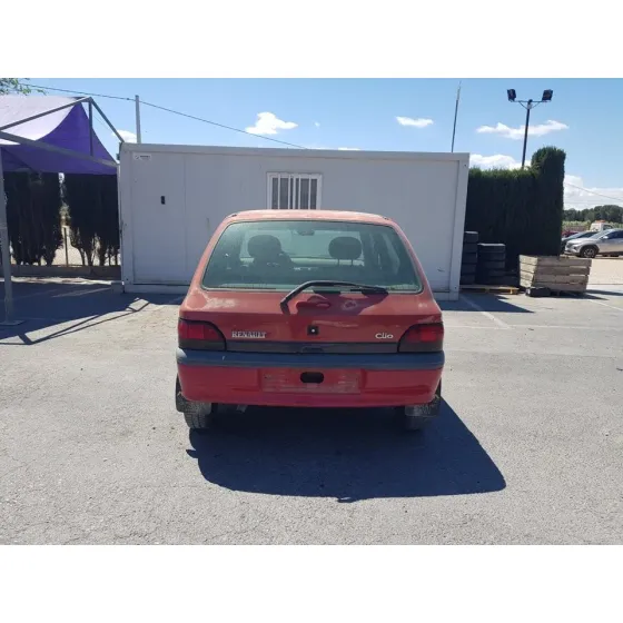 RENAULT CLIO I FASE I+II (B/C57) '1998 1.2 RN ROJO