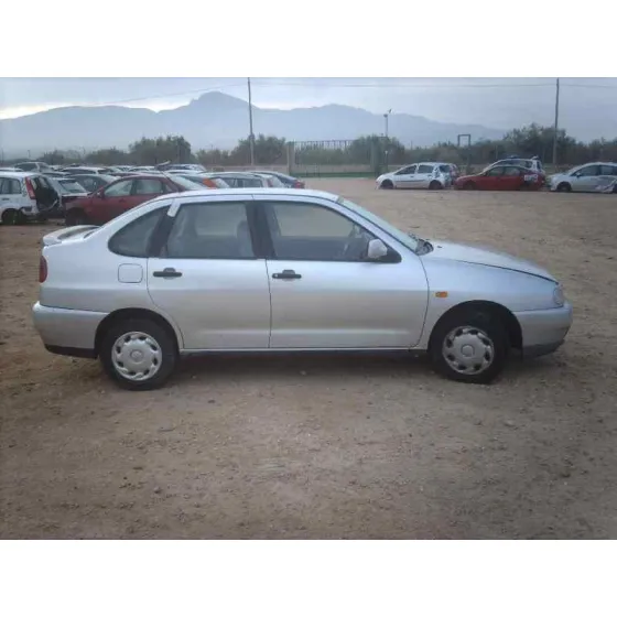 SEAT CORDOBA BERLINA (6K2) '1997 DREAM GRIS