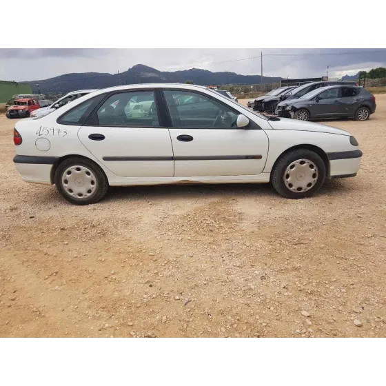 RENAULT LAGUNA (B56) '1999 RT BLANCO