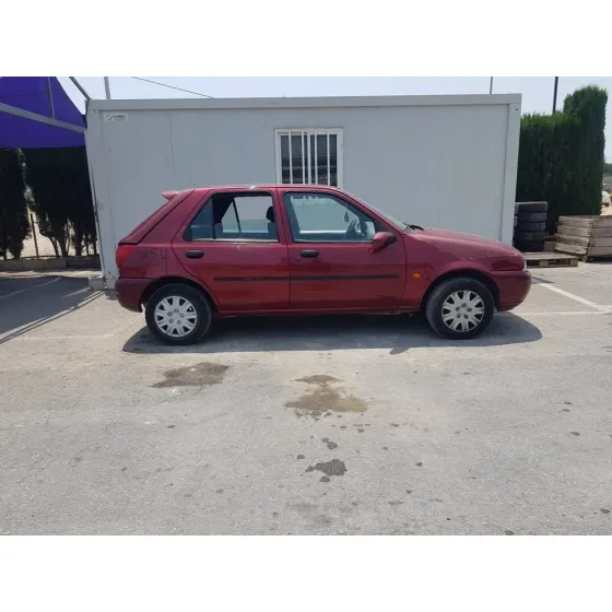 FORD FIESTA BERLINA '1998 QUARZ GRANATE