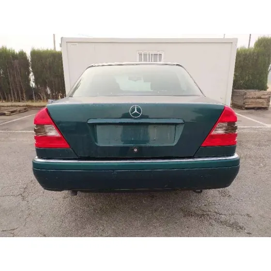 MERCEDES CLASE C (W202) BERLINA '1997 180 (202.018) VERDE
