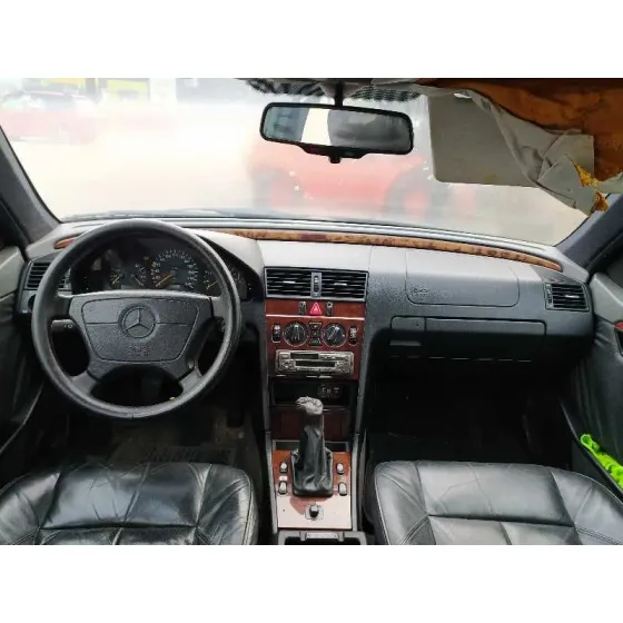 MERCEDES CLASE C (W202) BERLINA '1997 180 (202.018) VERDE