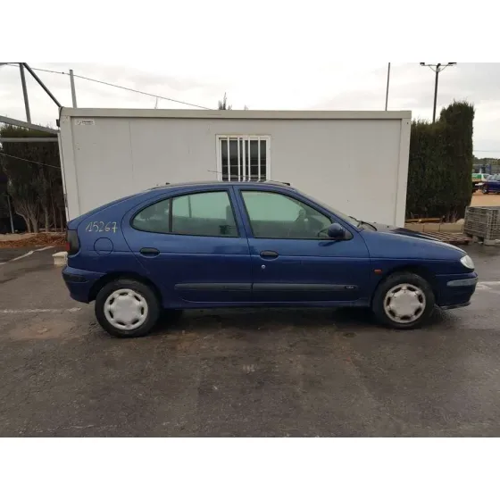 RENAULT MEGANE I BERLINA HATCHBACK (BA0) '1999 1.6E RN AZUL
