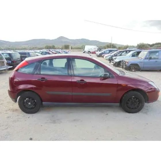 FORD FOCUS BERLINA (CAK) '1999 AMBIENTE GRANATE