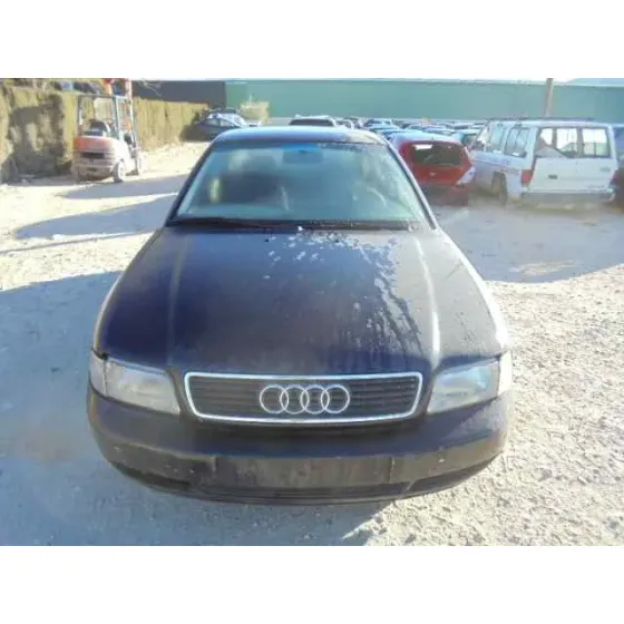 AUDI A4 BERLINA (B5) '2000 1.9 TDI AZUL
