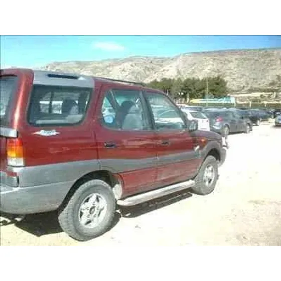 TATA SAFARI '1999 GRANATE