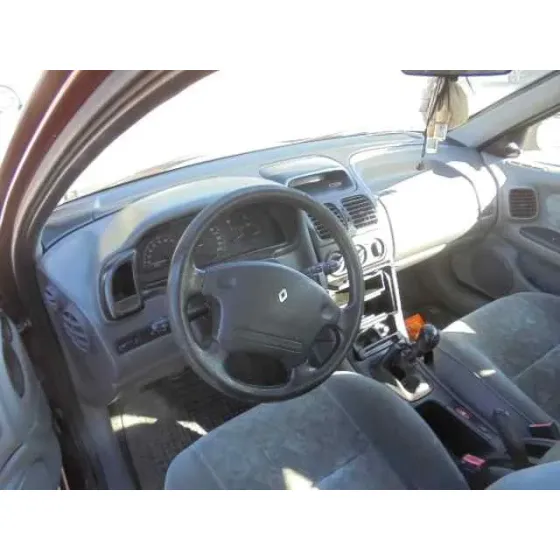 RENAULT LAGUNA (B56) '1997 1.8 RT (B56B) GRANATE