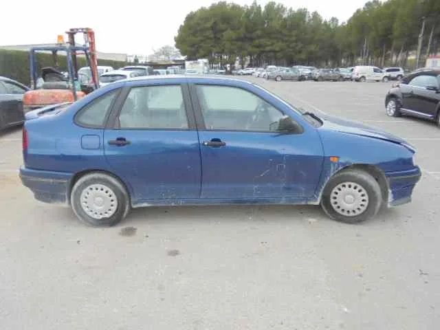 SEAT CORDOBA BERLINA (6K2) '1996 CLX AZUL