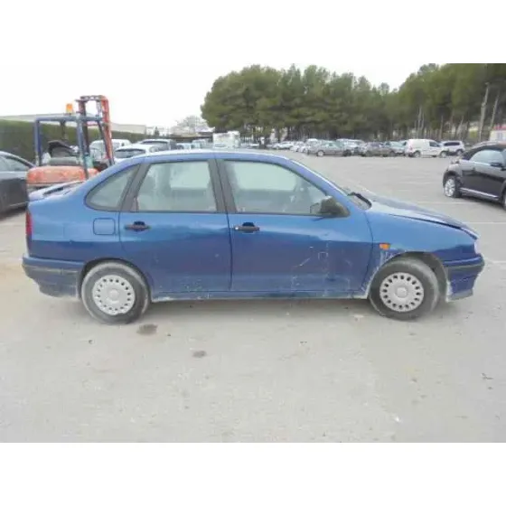 SEAT CORDOBA BERLINA (6K2) '1996 CLX AZUL