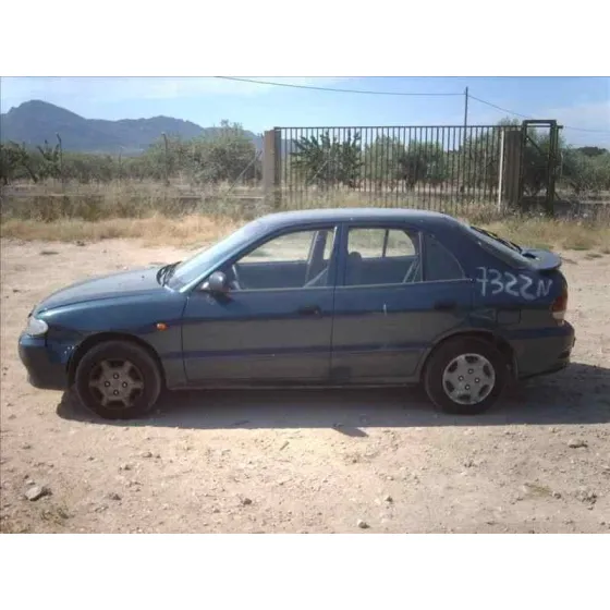 HYUNDAI ACCENT (X3) '1996 1.3 GS AUTOMATICO AZUL