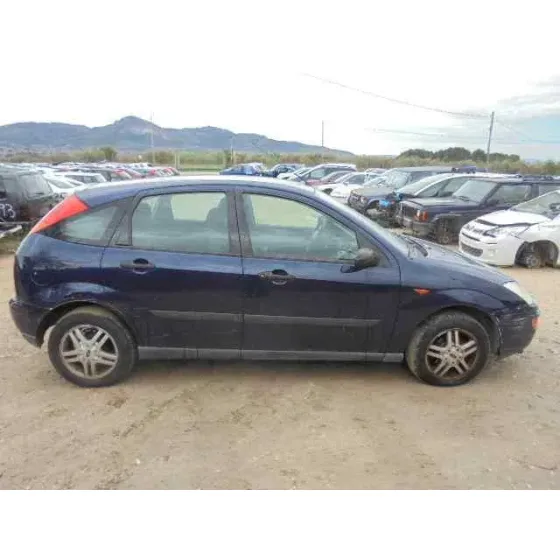 FORD FOCUS BERLINA (CAK) '1998 GHIA AZUL