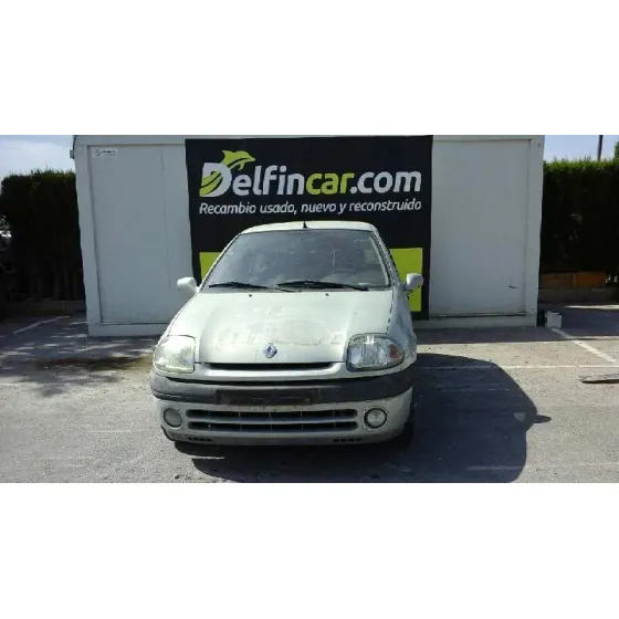 RENAULT CLIO II FASE I (B/CBO) '1999 1.9 D GRIS