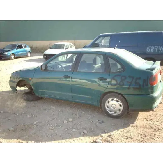 SEAT CORDOBA BERLINA (6K2) '1995 ANIVERSARIO VERDE