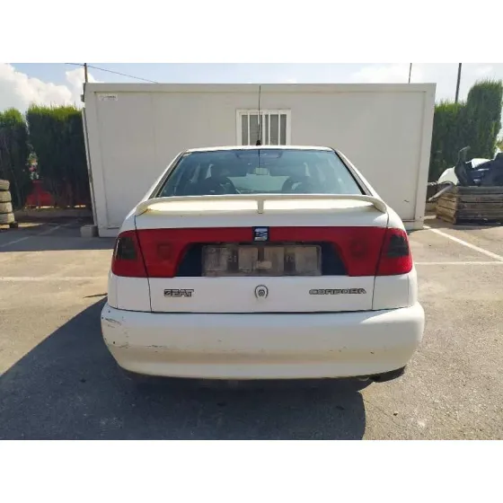 SEAT CORDOBA BERLINA (6K2) '1998 SXE BLANCO