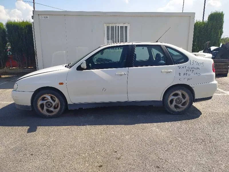SEAT CORDOBA BERLINA (6K2) '1998 SXE BLANCO