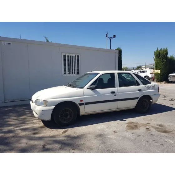 FORD ESCORT BERL./TURNIER '1997 GHIA BERLINA BBLANCO