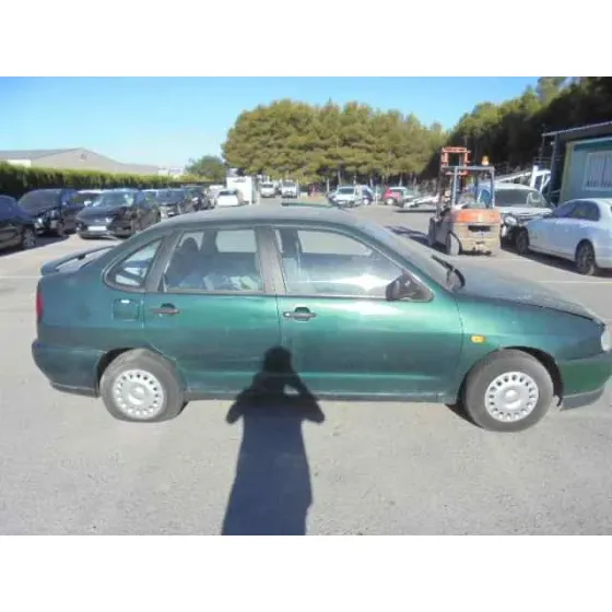 SEAT CORDOBA BERLINA (6K2) '1997 CLX VERDE