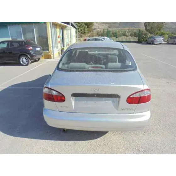 DAEWOO LANOS '1999 SX GRIS