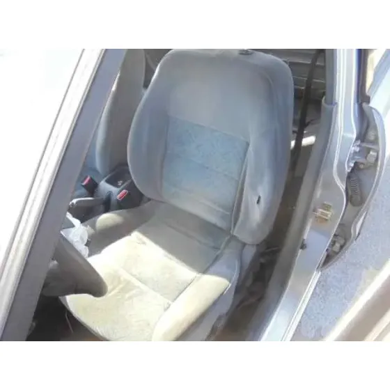 DAEWOO LANOS '1999 SX GRIS