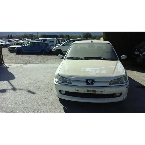 PEUGEOT 306 BERLINA 4 PUERTAS (S1) '1999 STYLE BLANCO