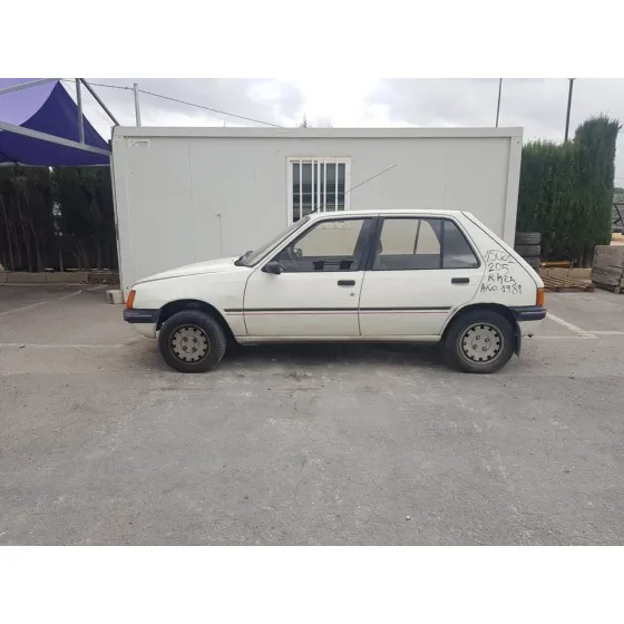 PEUGEOT 205 BERLINA '1989 1.4 GENERATION BLANCO