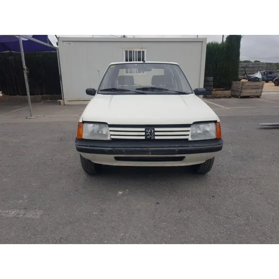 PEUGEOT 205 BERLINA '1989 1.4 GENERATION BLANCO