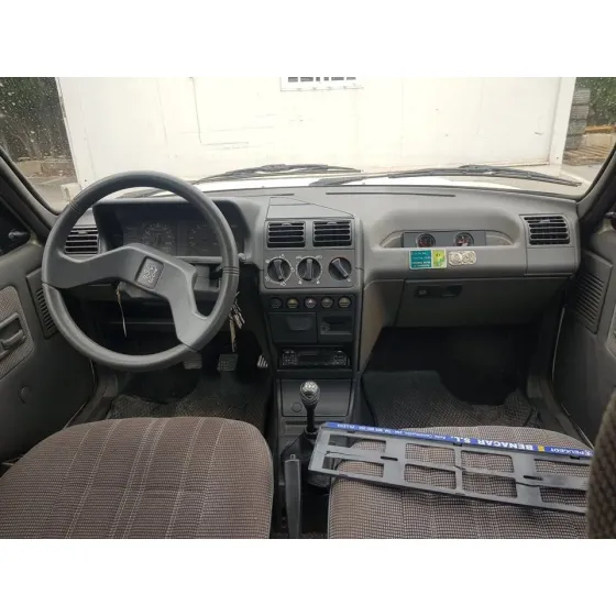 PEUGEOT 205 BERLINA '1989 1.4 GENERATION BLANCO