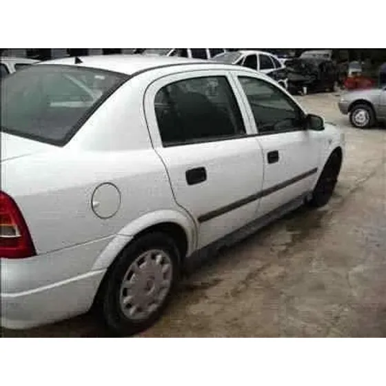OPEL ASTRA G BERLINA '1998 1.7 TURBODIESEL CAT (X 17 DTL / 2H8) BLANCO
