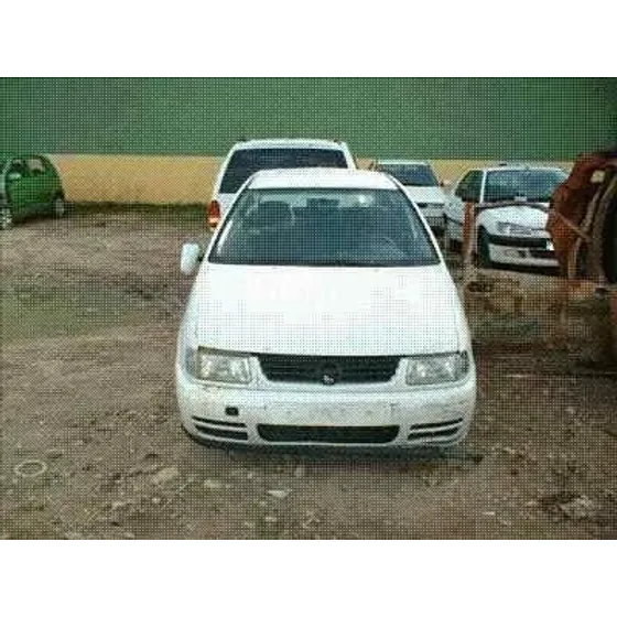 VOLKSWAGEN POLO BERLINA (6N1) '1994 1.0 BLANCO