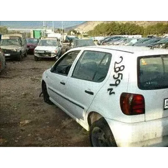 VOLKSWAGEN POLO BERLINA (6N1) '1994 1.0 BLANCO