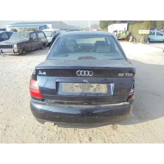 AUDI A4 BERLINA (B5) '1998 1.9 TDI AZUL
