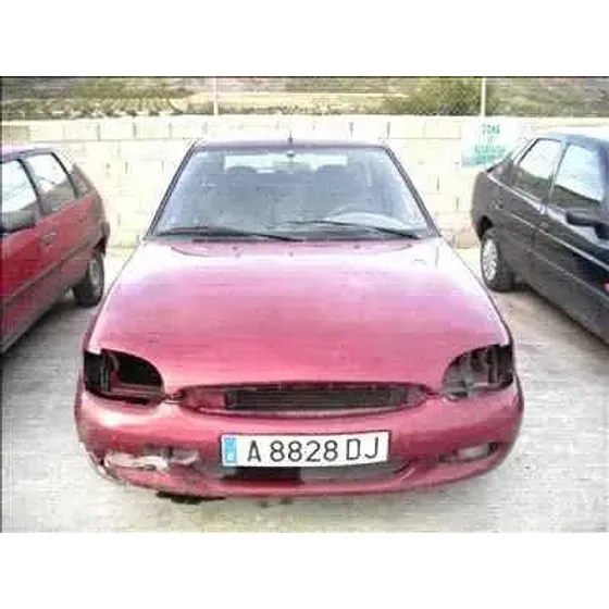 FORD ESCORT BERL./TURNIER '1995 ATLANTA BERLINA GRANATE