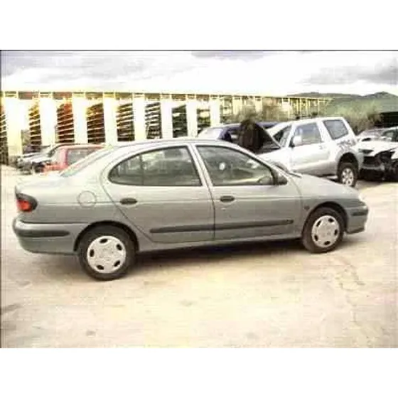 RENAULT MEGANE I CLASSIC (LA0) '1996 1.6E RN GRIS OSCURO